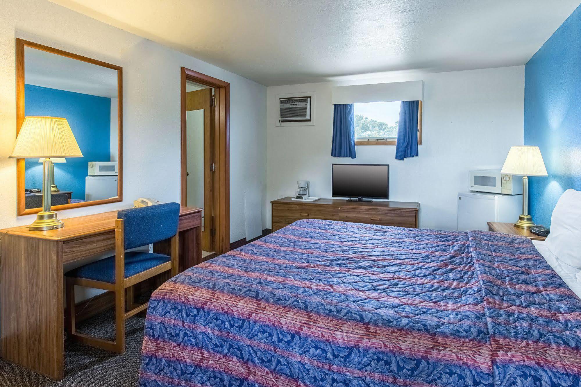 Amerivu Inn Harvest Estates New Hampton Extérieur photo