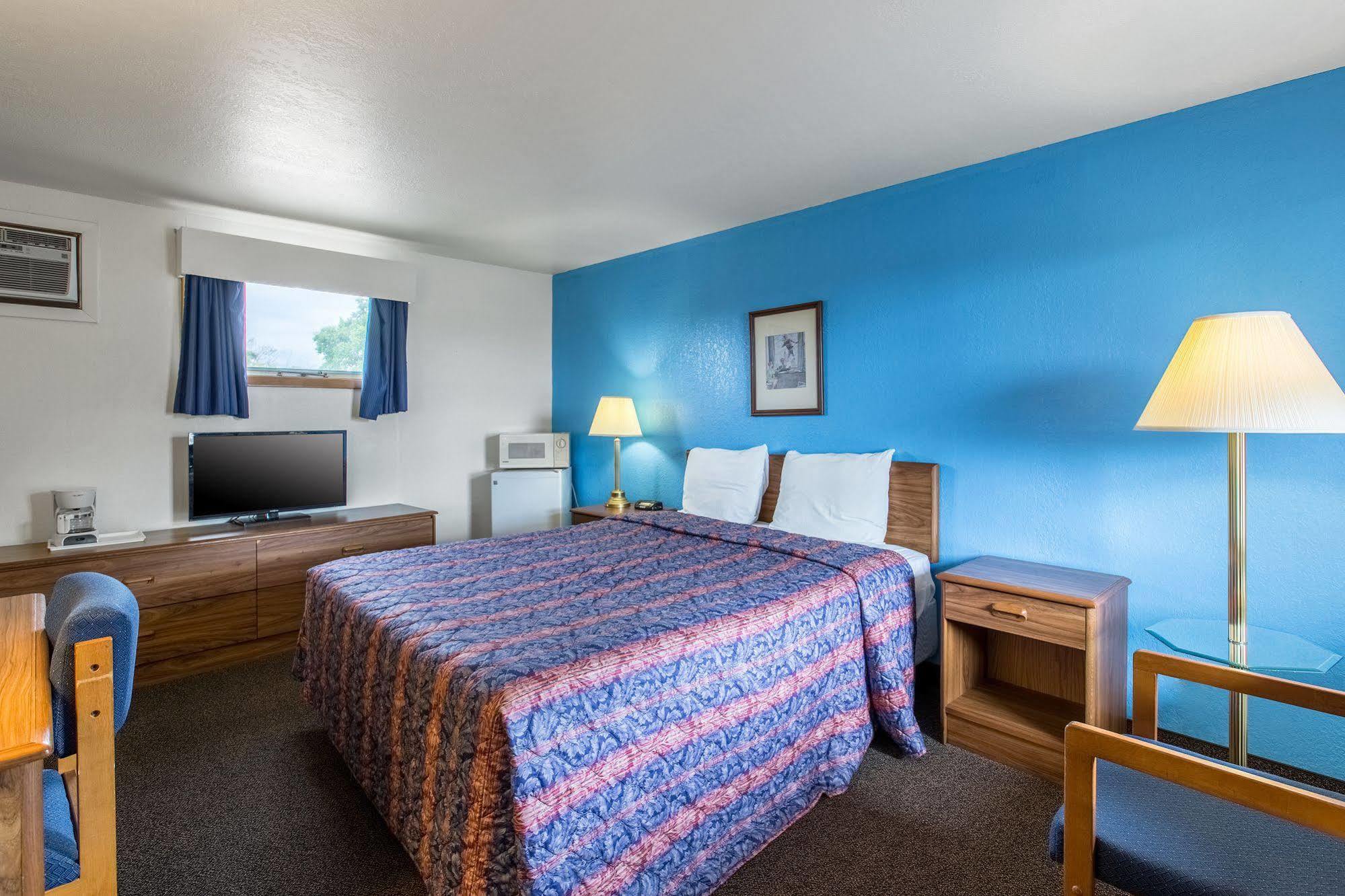 Amerivu Inn Harvest Estates New Hampton Extérieur photo